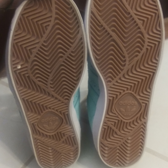 Men's Adidas skate shoes - Picture 7 of 11